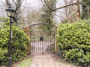 Photo 14- click for photo gallery